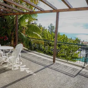 https://grannys-house-view.madeira-islandshotels.com